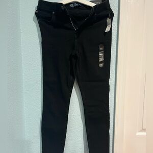 Women’s GAP black straight high rise super stretch jeans size 6/28 R brand new